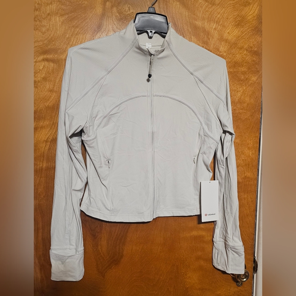 NWT Lululemon Cropped Define jacket sz 14